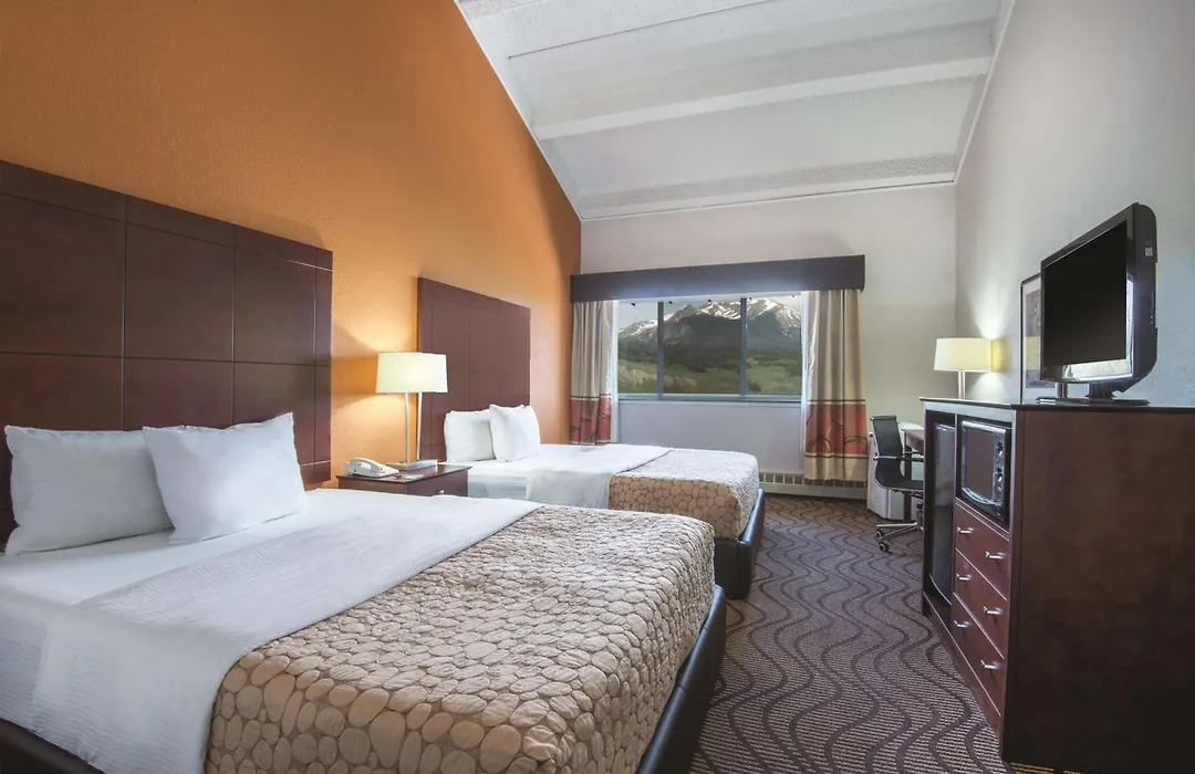 Mountain Valley Inn & Suites-1