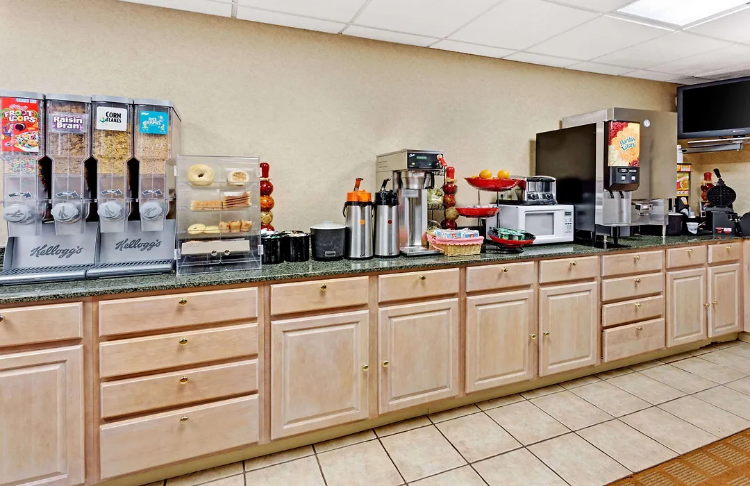 Ramada By Wyndham Baltimore West-1