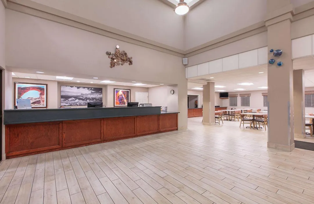Super 8 By Wyndham Page/Lake Powell-1