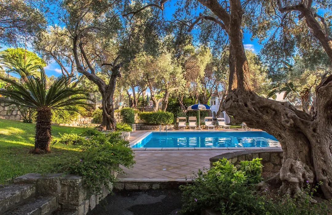 Club Residence La Castellana-1