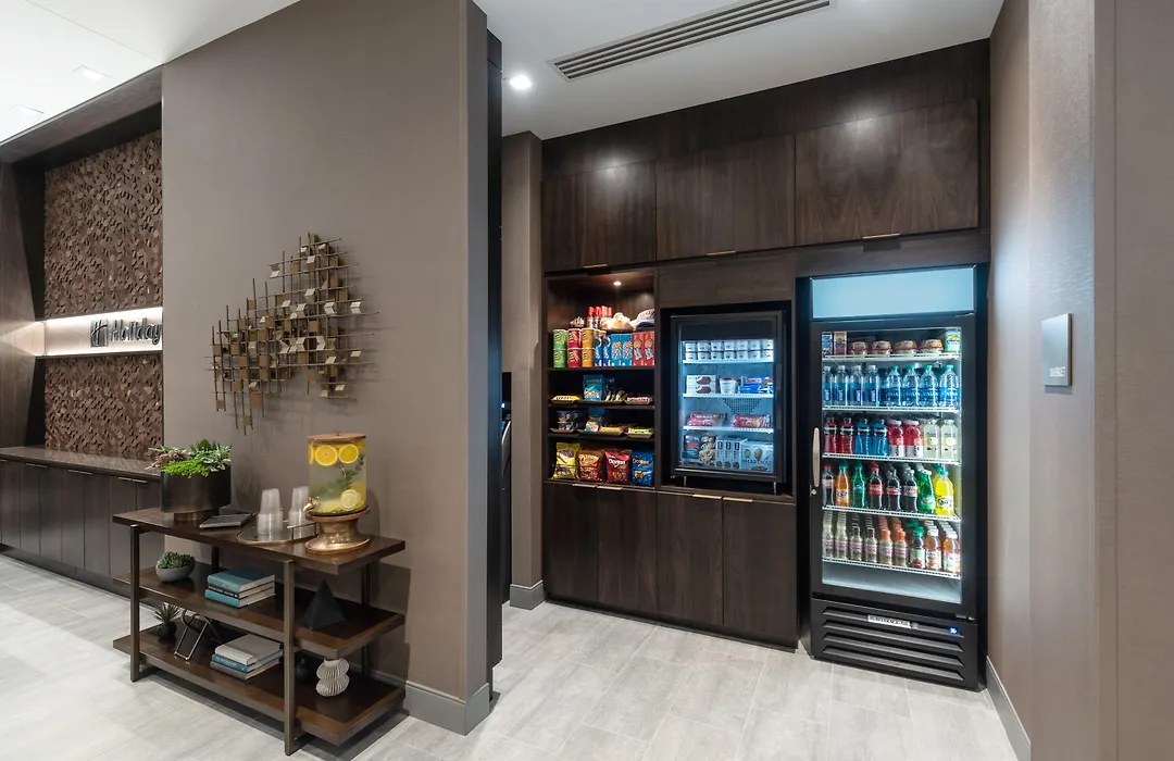 Holiday Inn Boston Logan Airport - Chelsea By Ihg-1