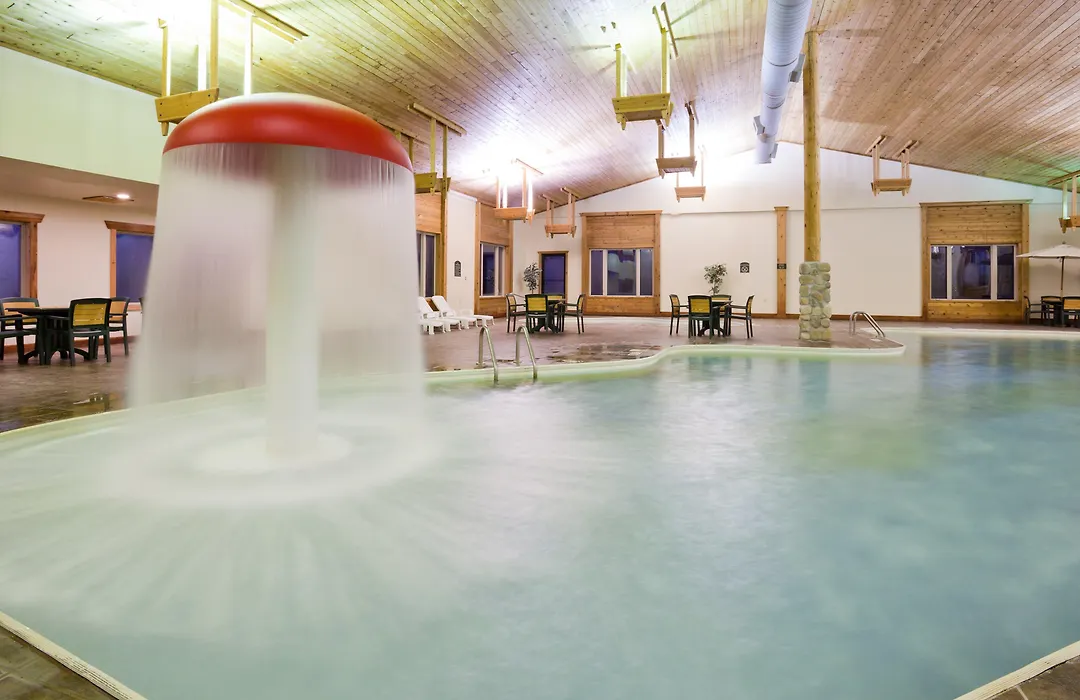 Holiday Inn Express Munising-Lakeview, An Ihg Hotel-1