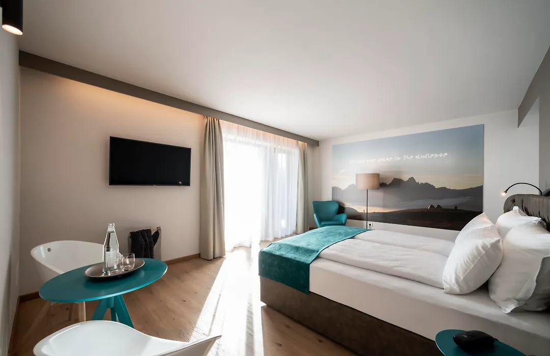 Be Place Adult Friendly Hotel-1