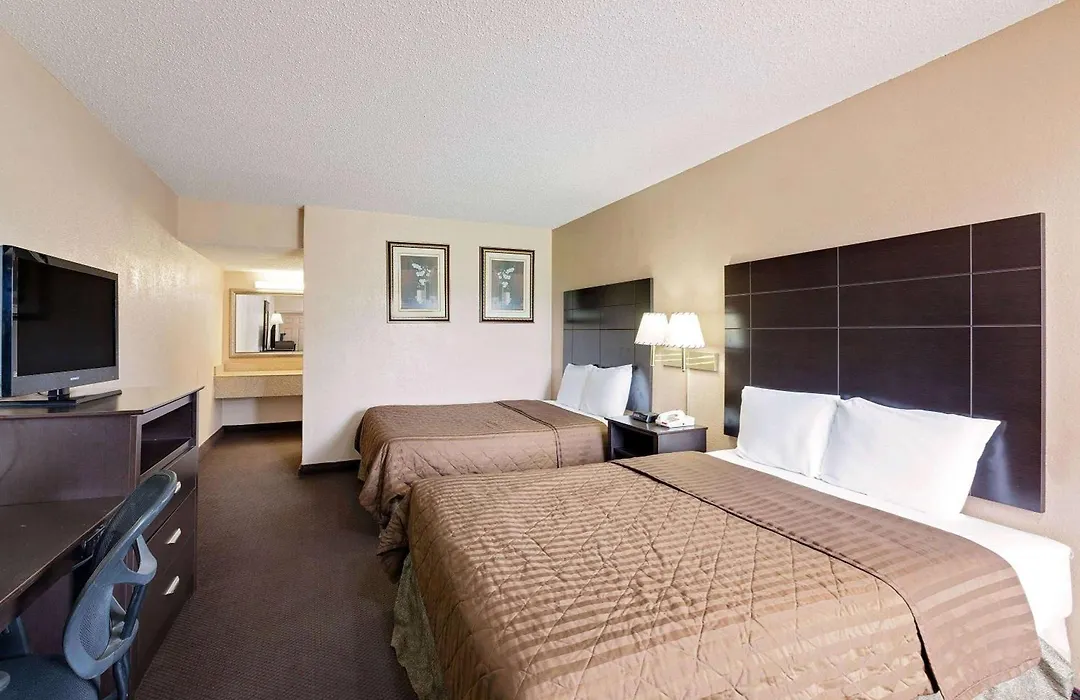 Travelodge By Wyndham Ozona-1