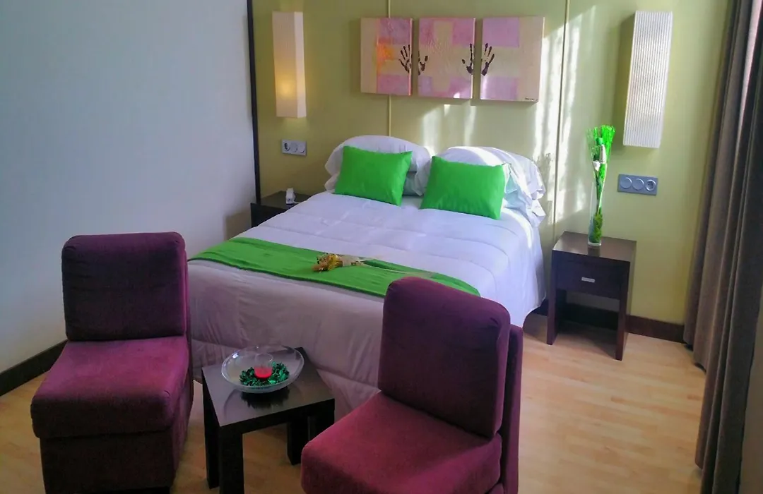 Hotel Puerta de Ocaña-1