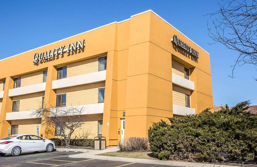 Quality Inn Elgin I-90-1