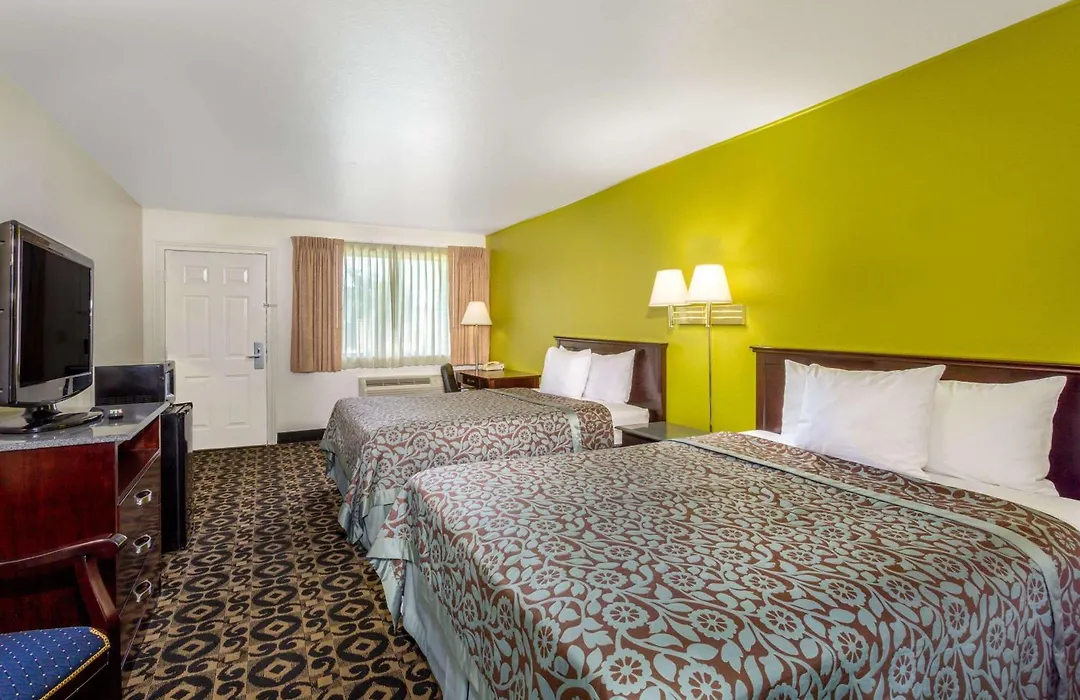 Days Inn By Wyndham Delta-1