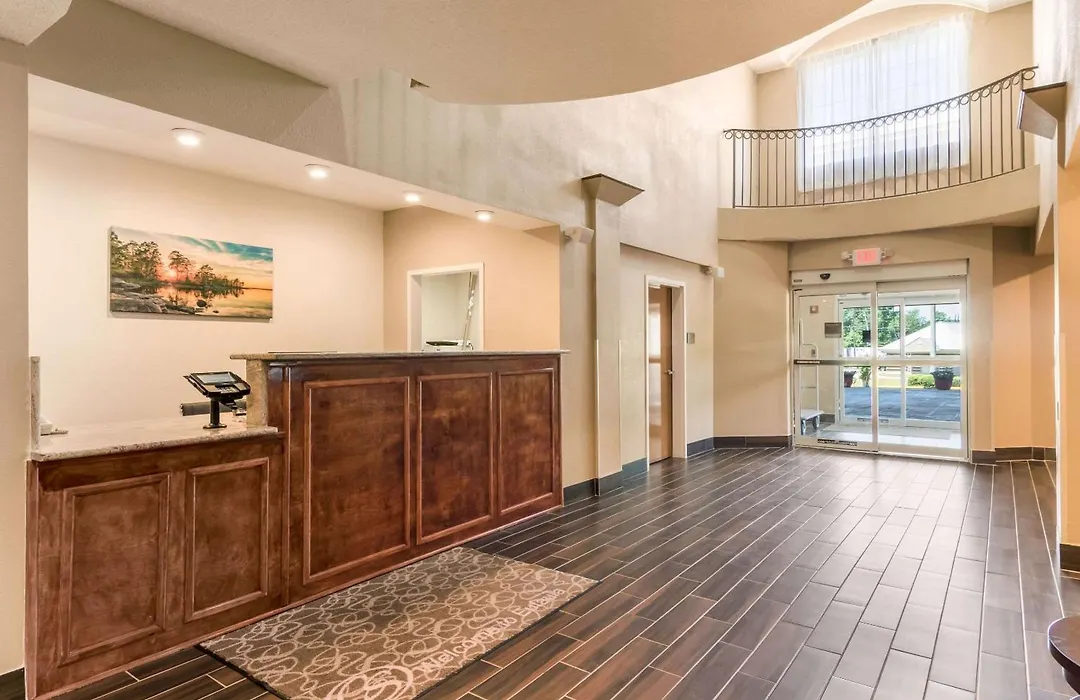 Comfort Suites Eufaula North-1