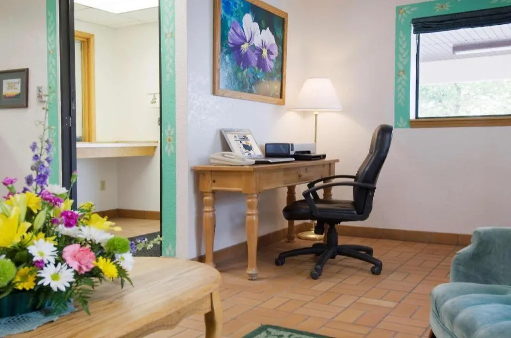Americas Best Value Inn Torrington-1