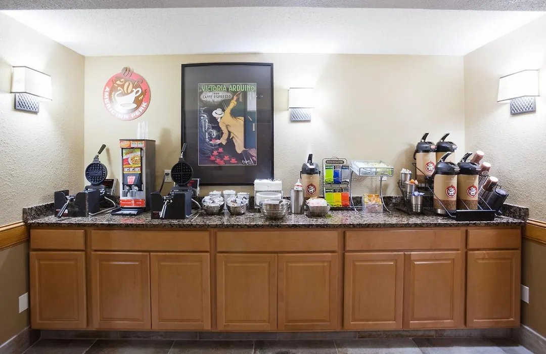 Americinn By Wyndham Apple Valley-1