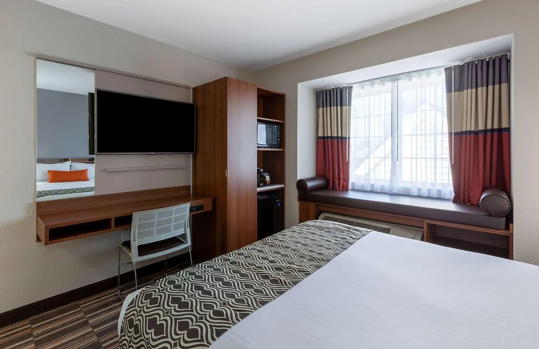 Microtel Inn & Suites By Wyndham Sunbury - Columbus North-1