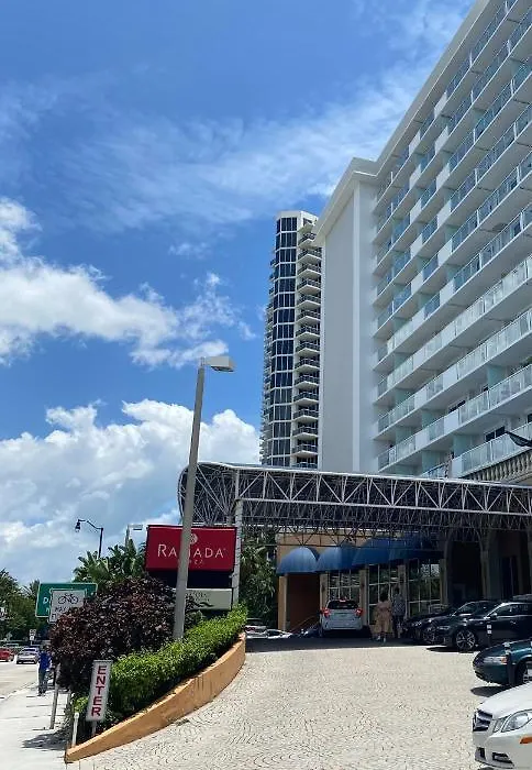 Beachfront Condo In Miami!-1