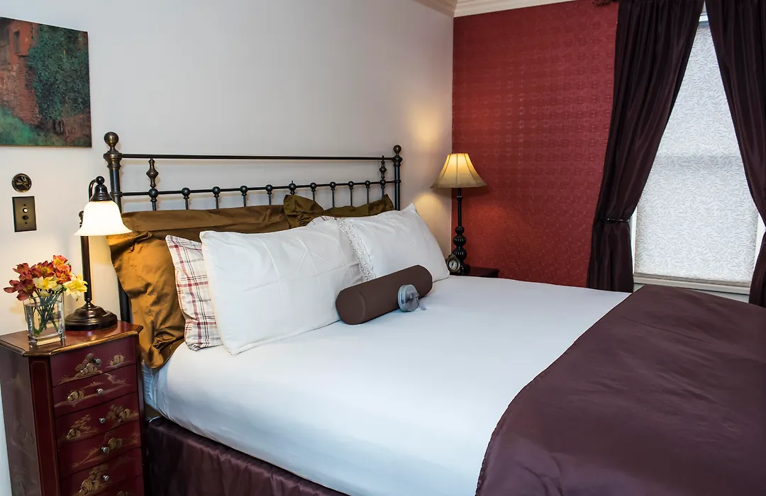 Chamberlin Inn-1