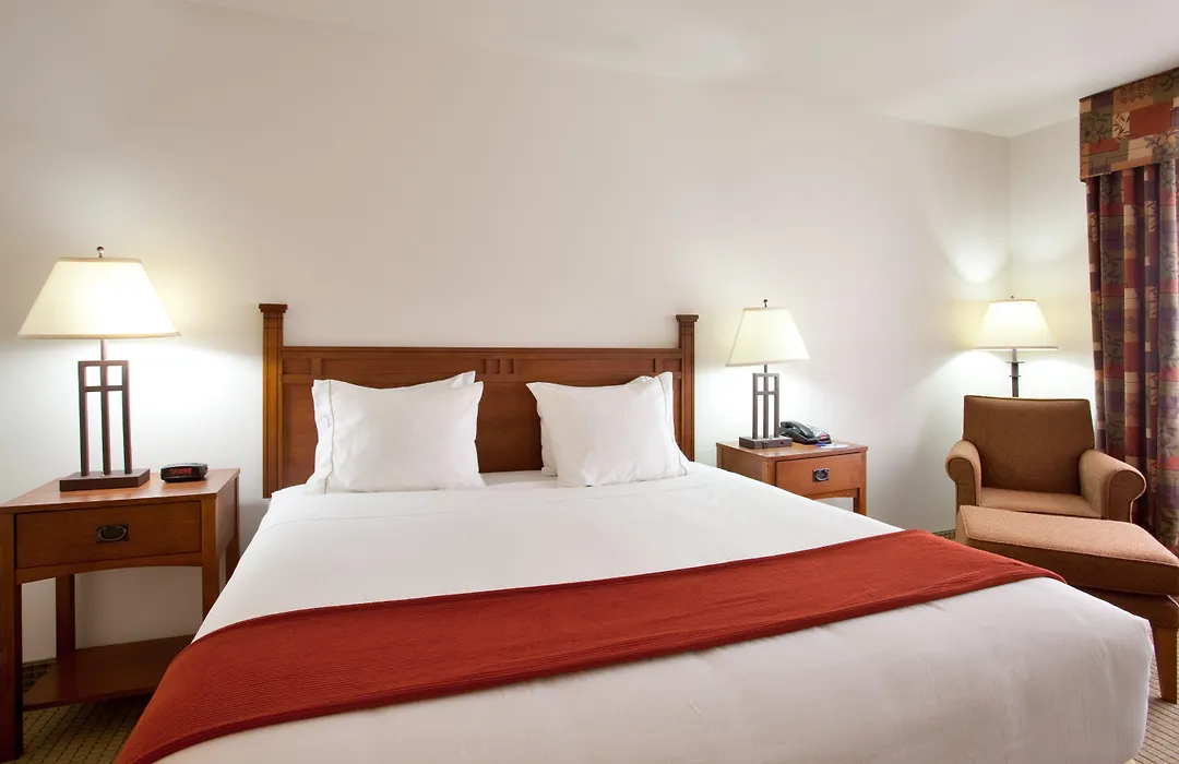 Holiday Inn Express Hotel & Suites Mattoon By Ihg-1