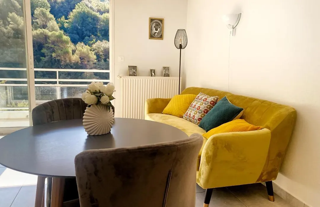 Villa Madeleine - Residence Services Seniors-1