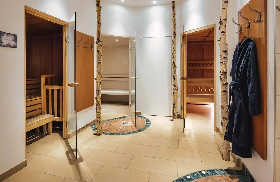Hotel Alpenroyal-1