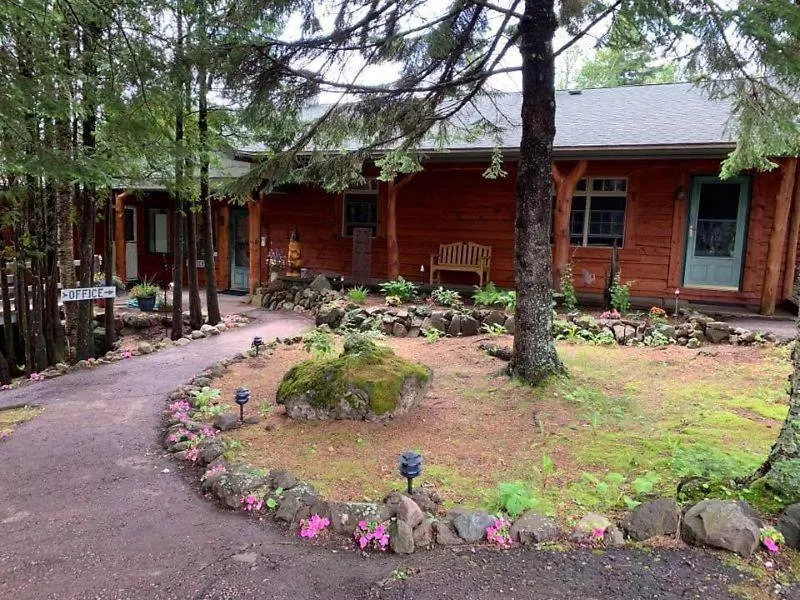 Thomsonite Inn On Lake Superior-1