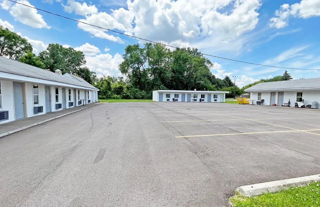 Value Inn Motel-1