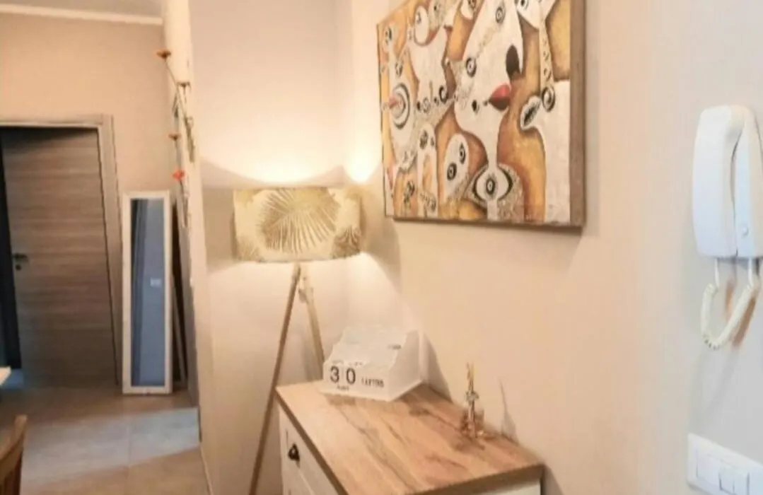 Unique-1