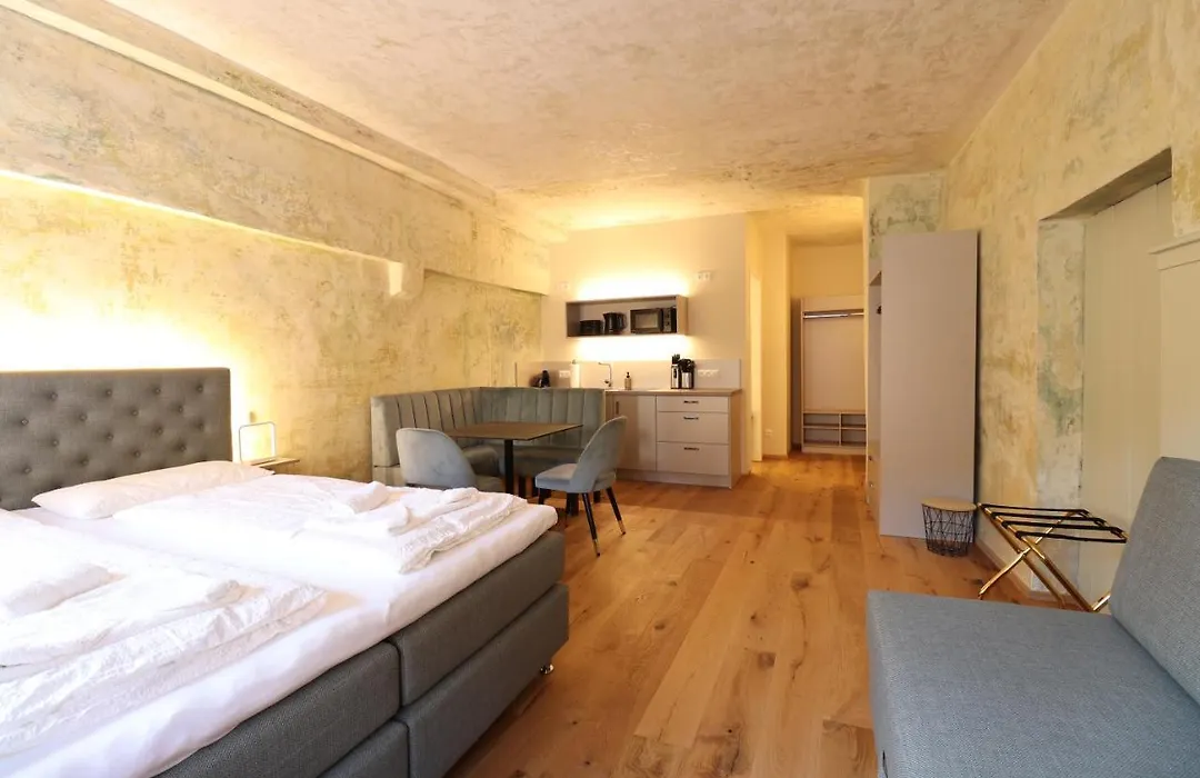 Das Fischer Boardinghouse KF-1
