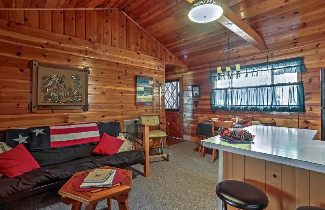 Happy Heart Bunkhouse-1
