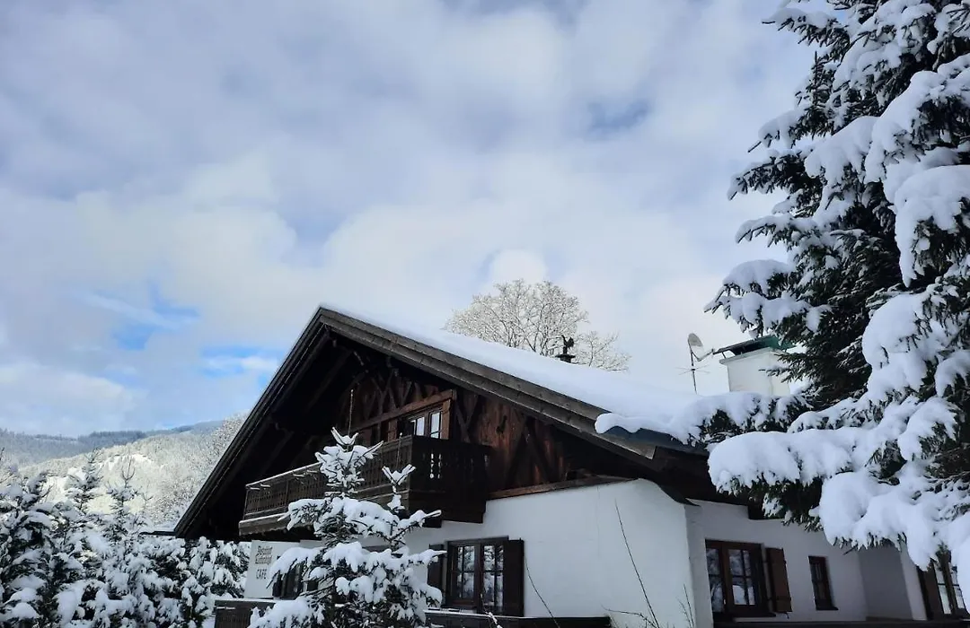 Landhotel Lärchenhügel-1