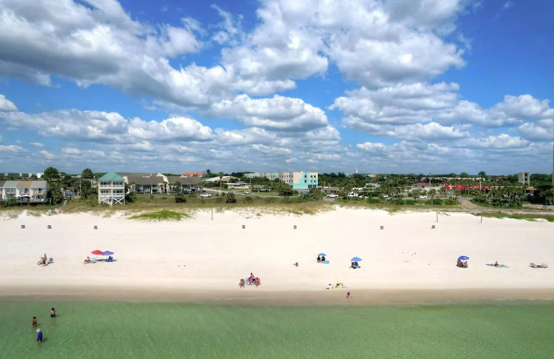 Travelodge By Wyndham Panama City Beach / Beachfront-1