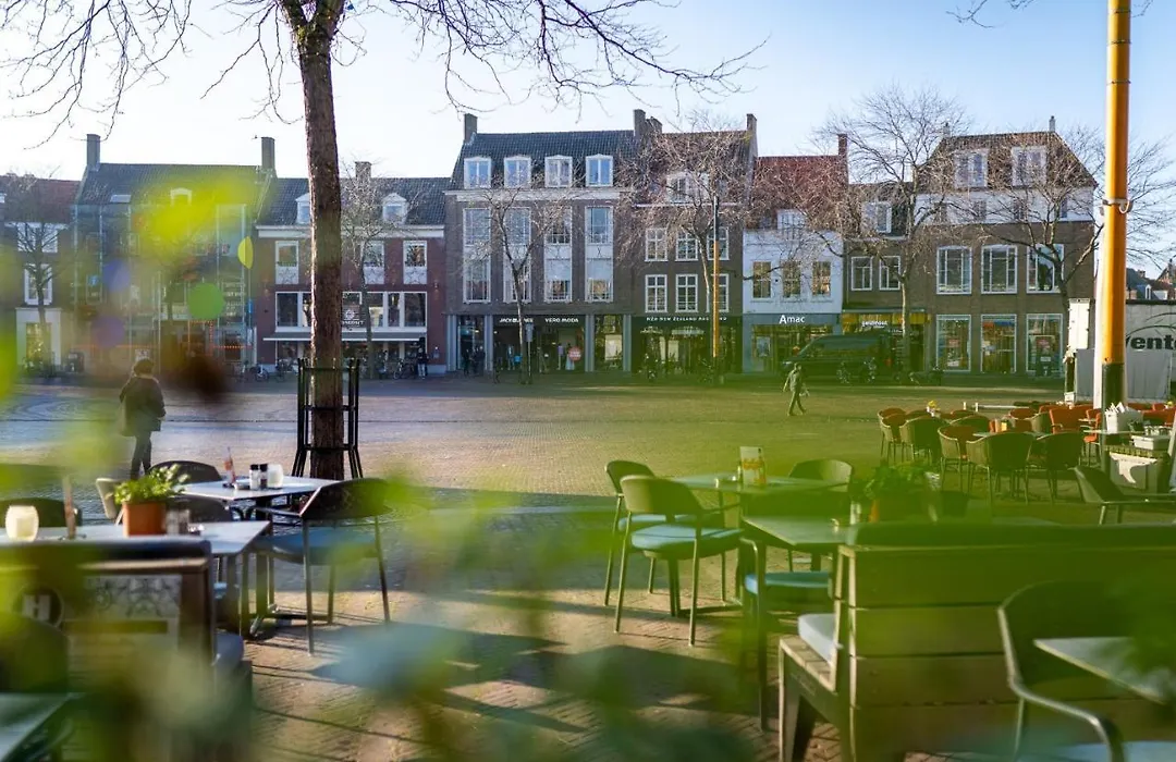 Hotel Brasserie De Huifkar-1