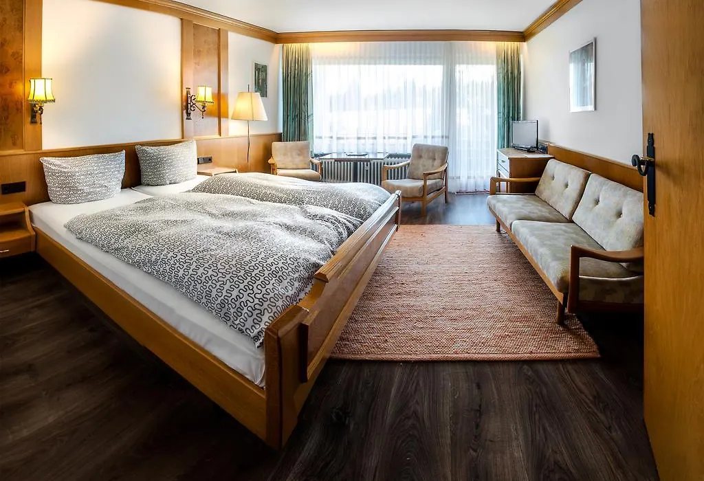 Hotel Hirsch-1