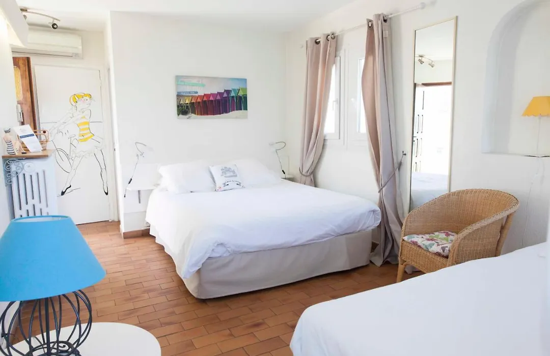 Motel Cap Sol-1