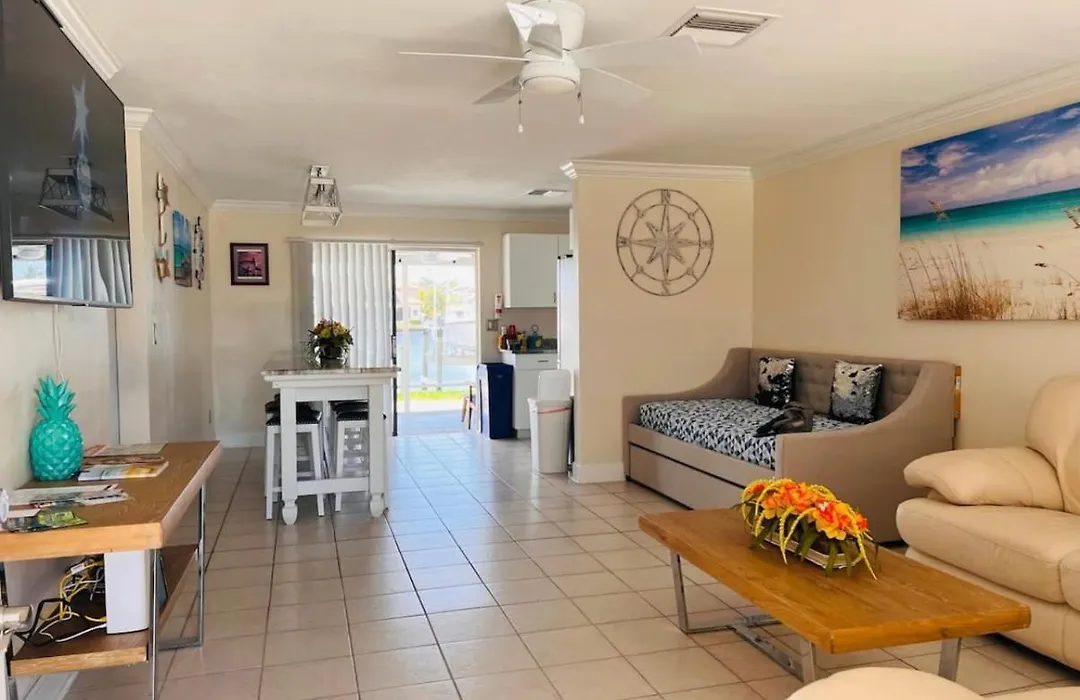 Cheerful Home With Two Bedrooms-1