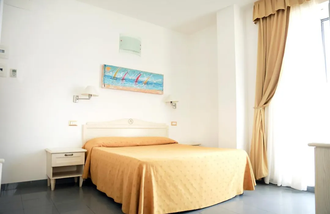 Hotel Marechiaro-1