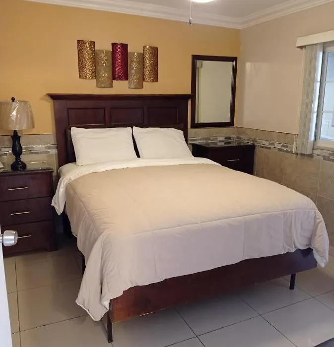 Suites Leon Rojo-1