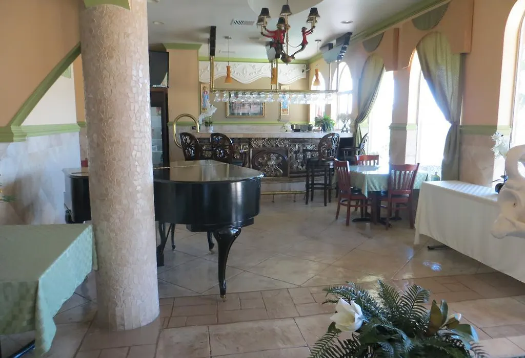Pearl Of The Sea Luxury Bed & Breakfast-1
