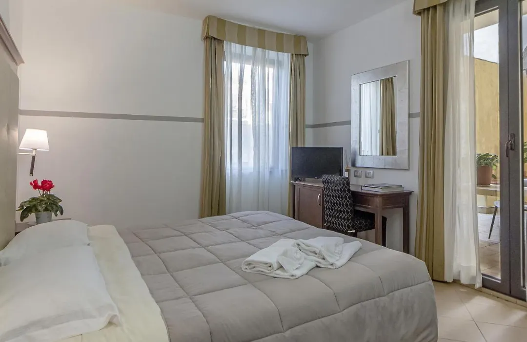 Hotel Vittorio Emanuele-1