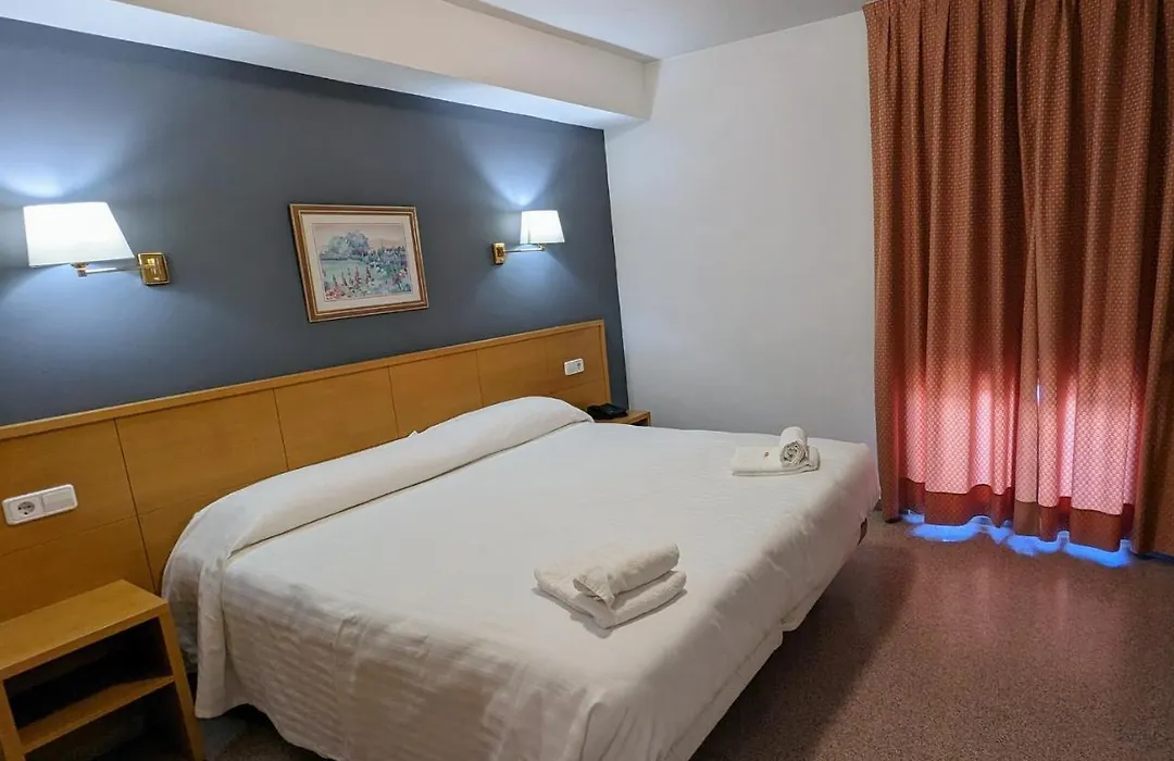 Hotel Santa Faz-1