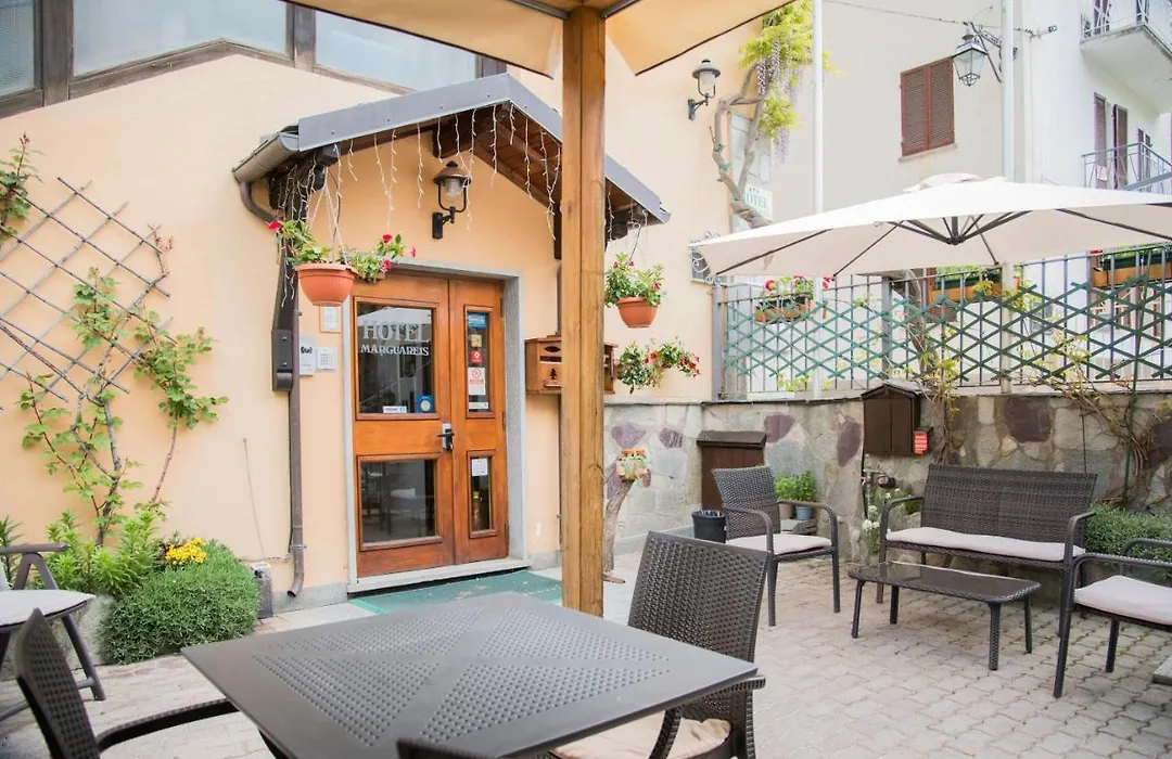 Hotel Marguareis-1