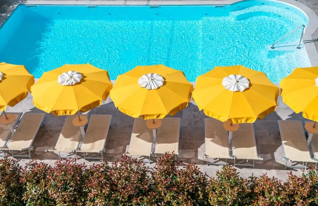 Hotel Riviera-1