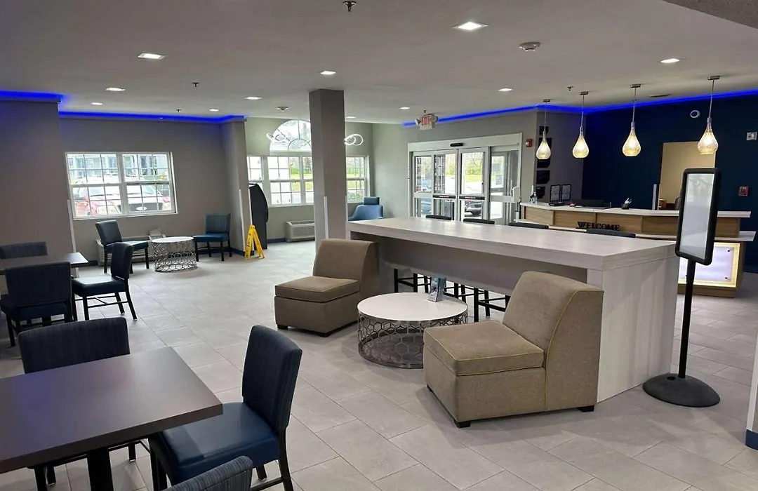 Microtel Inn & Suites By Wyndham Manchester - Newly Renovated-1