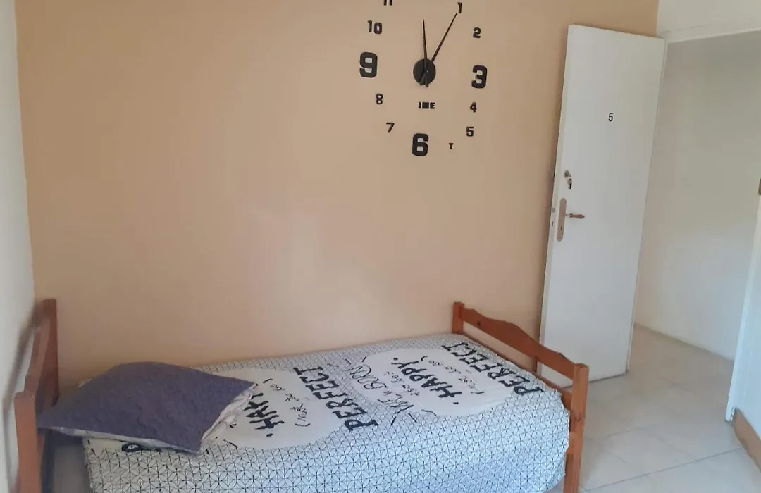 Chambre D'Hote Pres De La Gare Et Du Centre-1