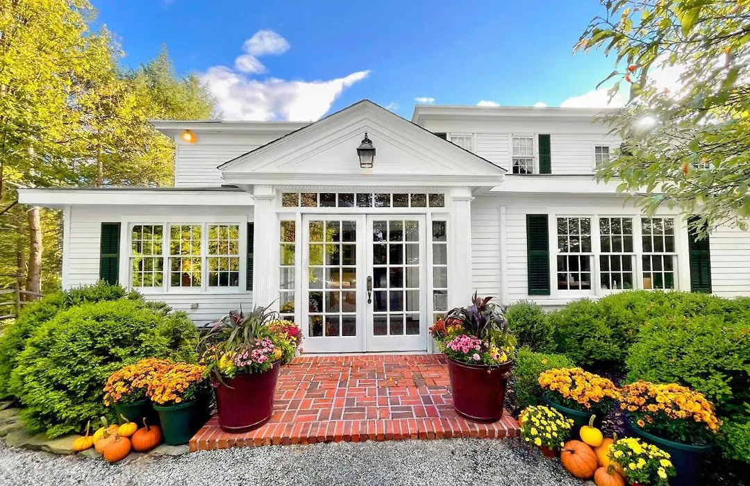 Stockbridge Country Inn (Adults Only)-1