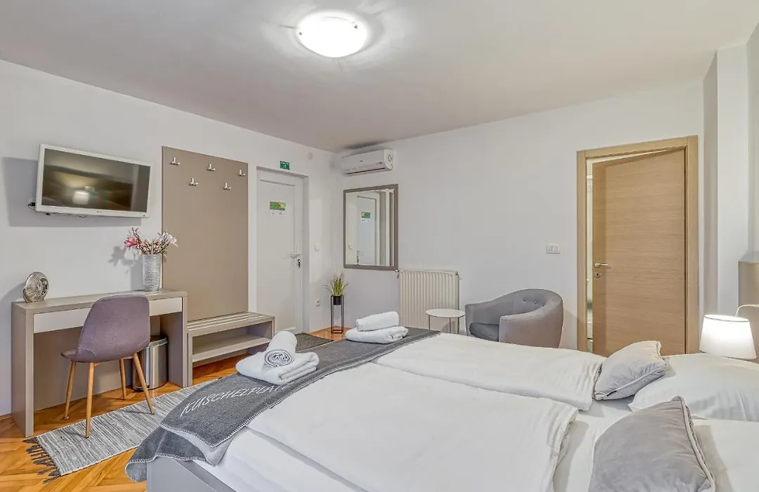 Villa Ladavac B&B-1