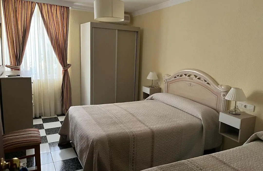 Hostal Plaza Damasco-1