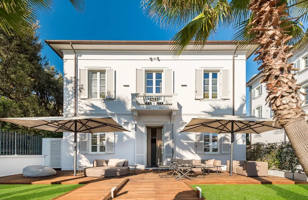 Villa Grey-1