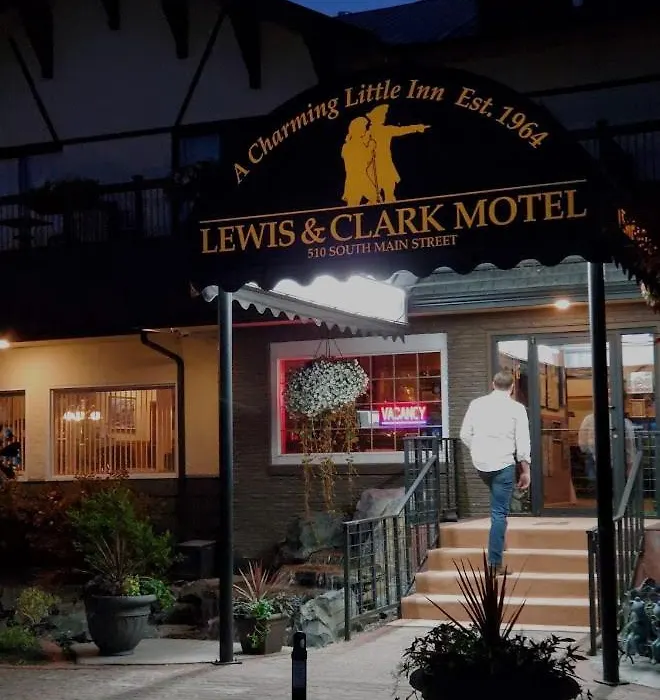 Three Forks Lewis & Clark Motel-1