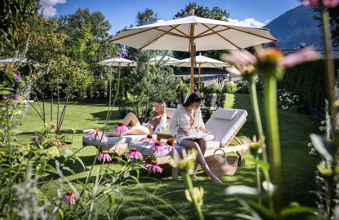 Superior Hotel Alpenhof-1