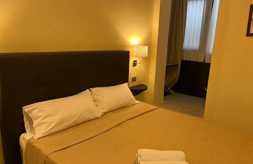 Hotel Ambasciatori-1