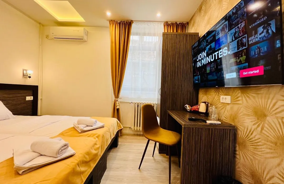 Side One Design Hotel Garni-1
