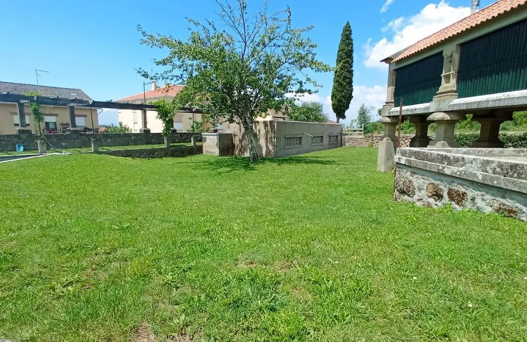 Casa de Santa Bárbara - Cinfães-1