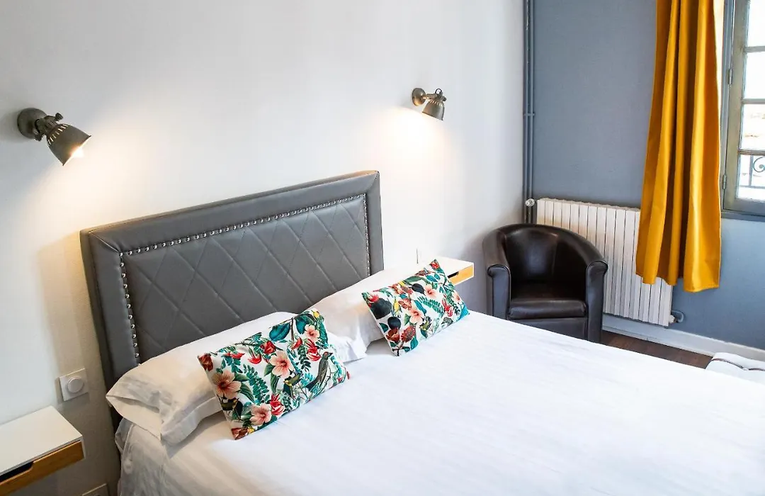Hotel Le Port Neuf-1